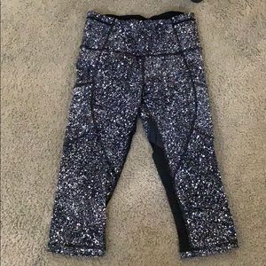 Lululemon NEW cropped speckled leggings